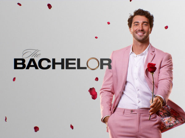 <span>The Bachelor / The Bachelorette</span><i>→</i>